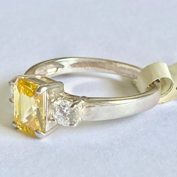 Sterling Silver Yellow Cubic Zirconia Ring Cocktail Size 9 Princess Cut 925 - Picture 7 of 10